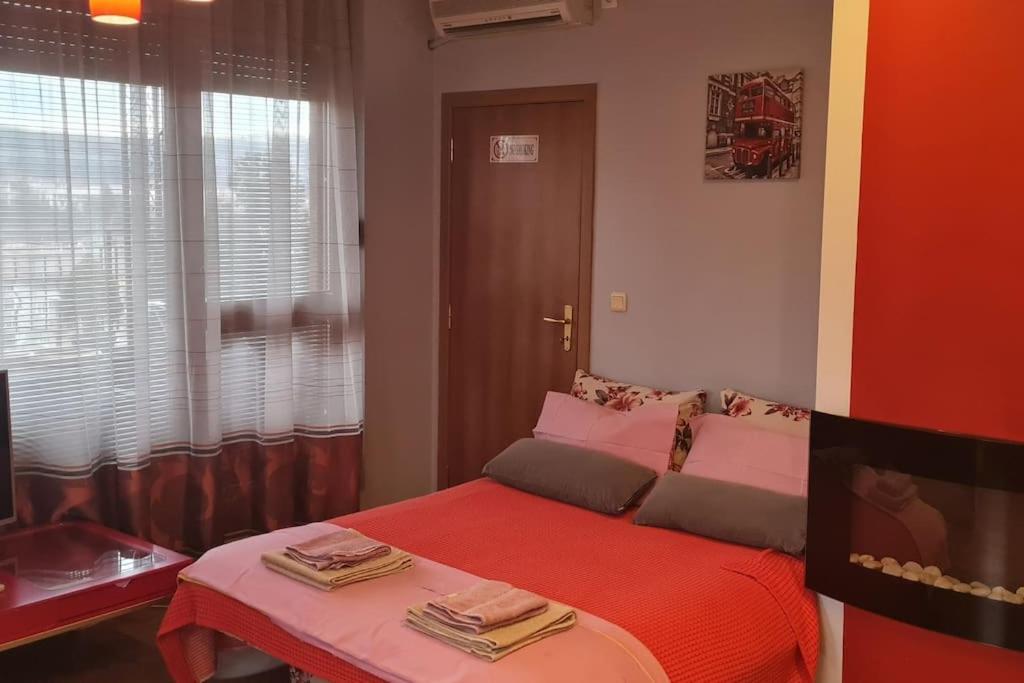 Unique Studio- Great Balcony And View! Parking Possibility! فيليكو ترنوفو المظهر الخارجي الصورة